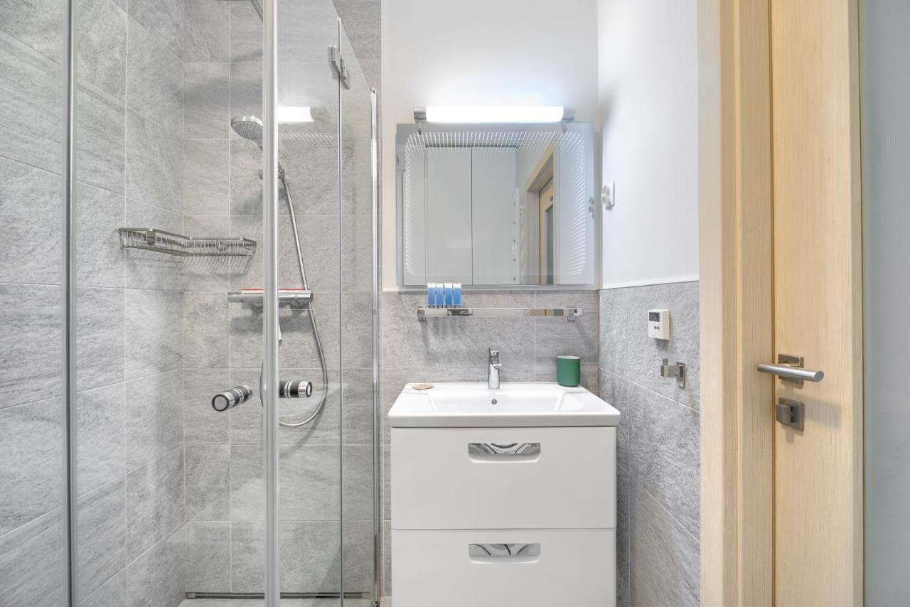 Warta River Comfort Apartment Познань Экстерьер фото